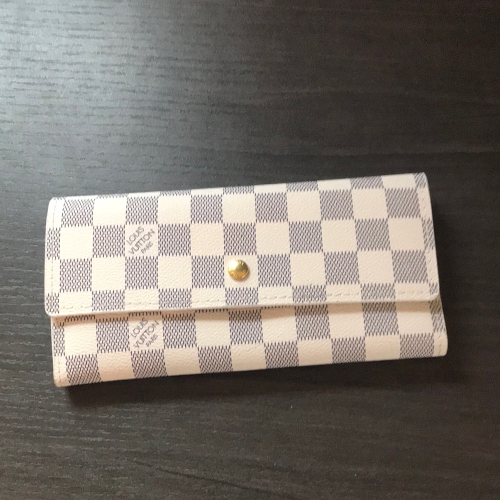Louis Vuitton Damier Azur Check Continental Wallet - White & Light Blue